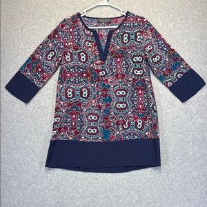 Red and White Graphic 3/4 Sleeve Tunic